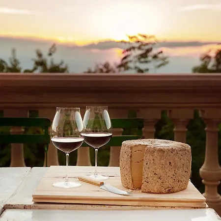 Casa Mon * Monforte dʼAlba